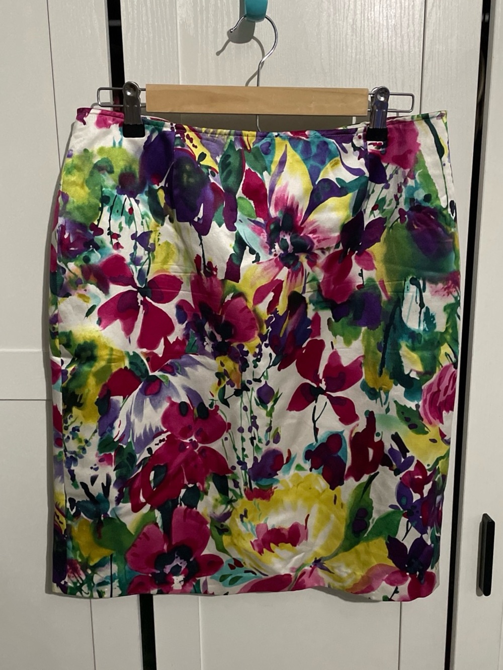 Jones New York Floral Pencil Skirt in Magenta, Green, Yellow & Purple